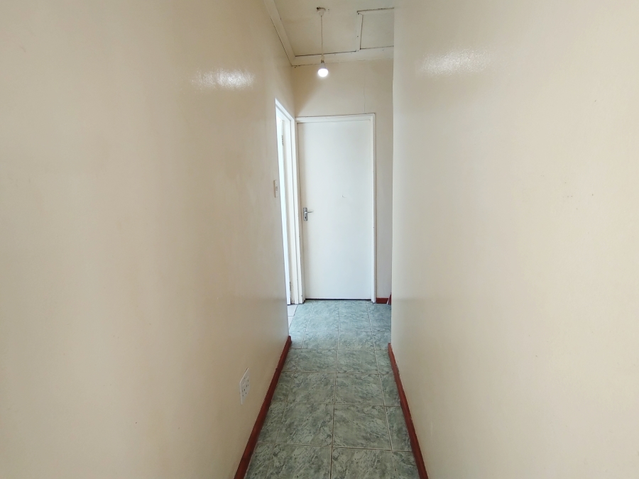 To Let 1 Bedroom Property for Rent in Vredenburg Western Cape